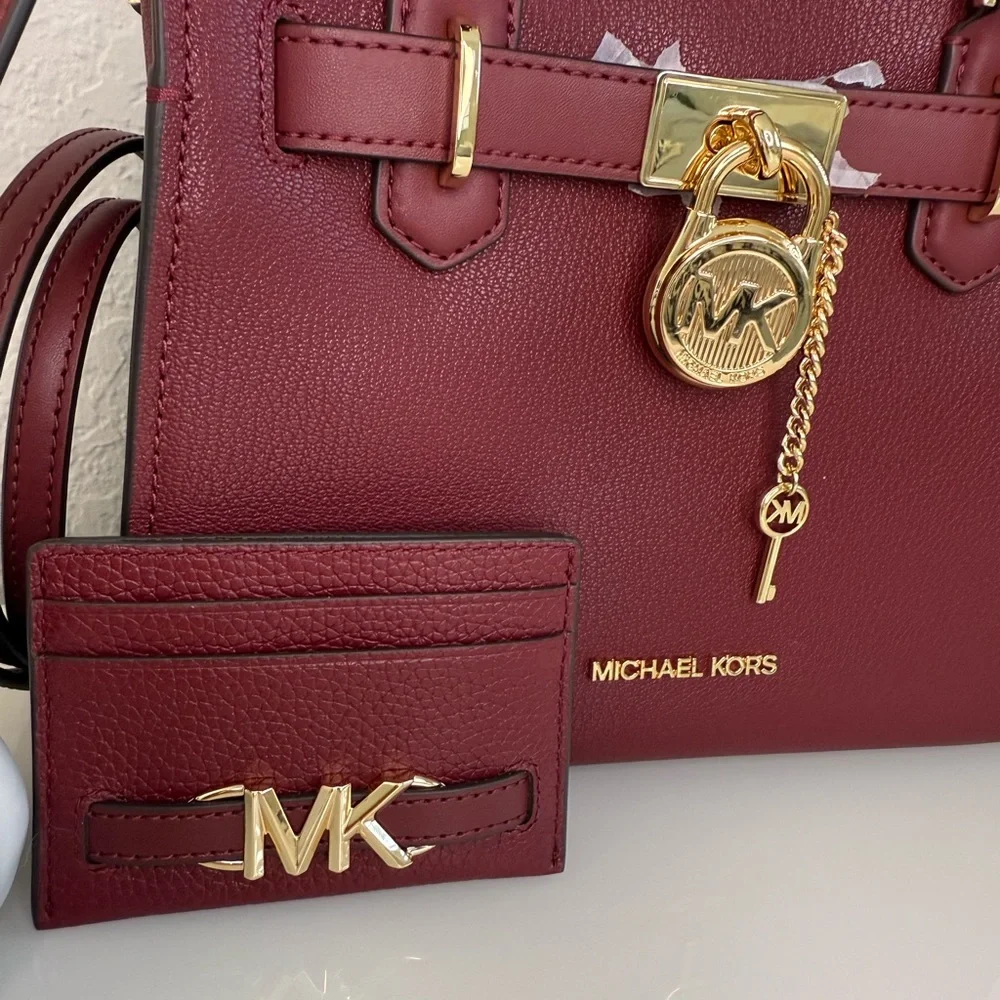 Michael Kors Small Hamilton & matching Card Case Dark Cherry
NWT - Picture 3 of 9